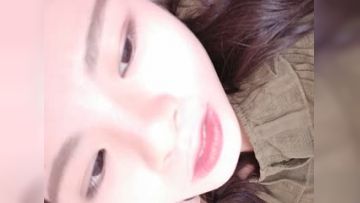 真实自拍四川小辣妹宿舍里玩穴超大尺度私拍合集 淫浪小骚穴玩的直流白浆 高潮呻吟