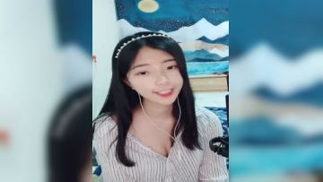 超重磅绝版资源！校花女神【一梦】早期下海珍贵录像~！✨✨✨--这颜值这身材这尺度，反差感极其强烈！_20220415_231401