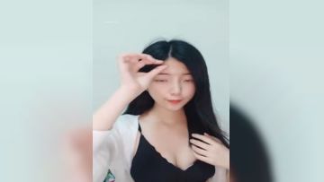 超重磅绝版资源！校花女神【一梦】早期下海珍贵录像~！✨✨✨--这颜值这身材这尺度，反差感极其强烈！_20220520_011206