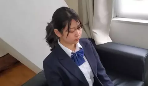 FC2PPV 3119308 【颜出し】2004年生・今年卒业のリアルなP活-2