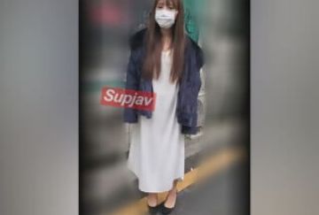 FC2PPV 2568279 １０日削除【颜晒し】美貌の女がクズ男の博打代を借りに来たのでビルで他人汁饮ませた后ホテルで无许可中出し