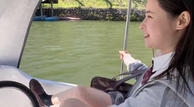 FC2PPV-4718515-粉红色乳头颜色白皙滑腻的18岁