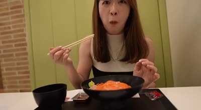 FC2PPV-4538520前地方播音员喜欢美女熟女